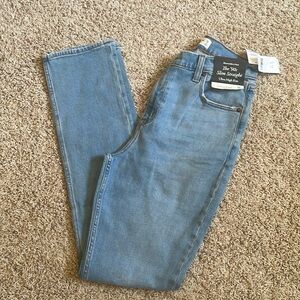 NWT A&F Curve Love Utlra High Rise 90s Slim Straight Jean